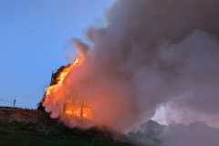 Osterfeuer25-29